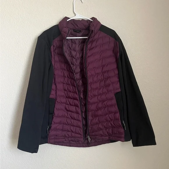 32 Degrees Women's Plum and Black Puffer Jacket - Picture 2 of 4